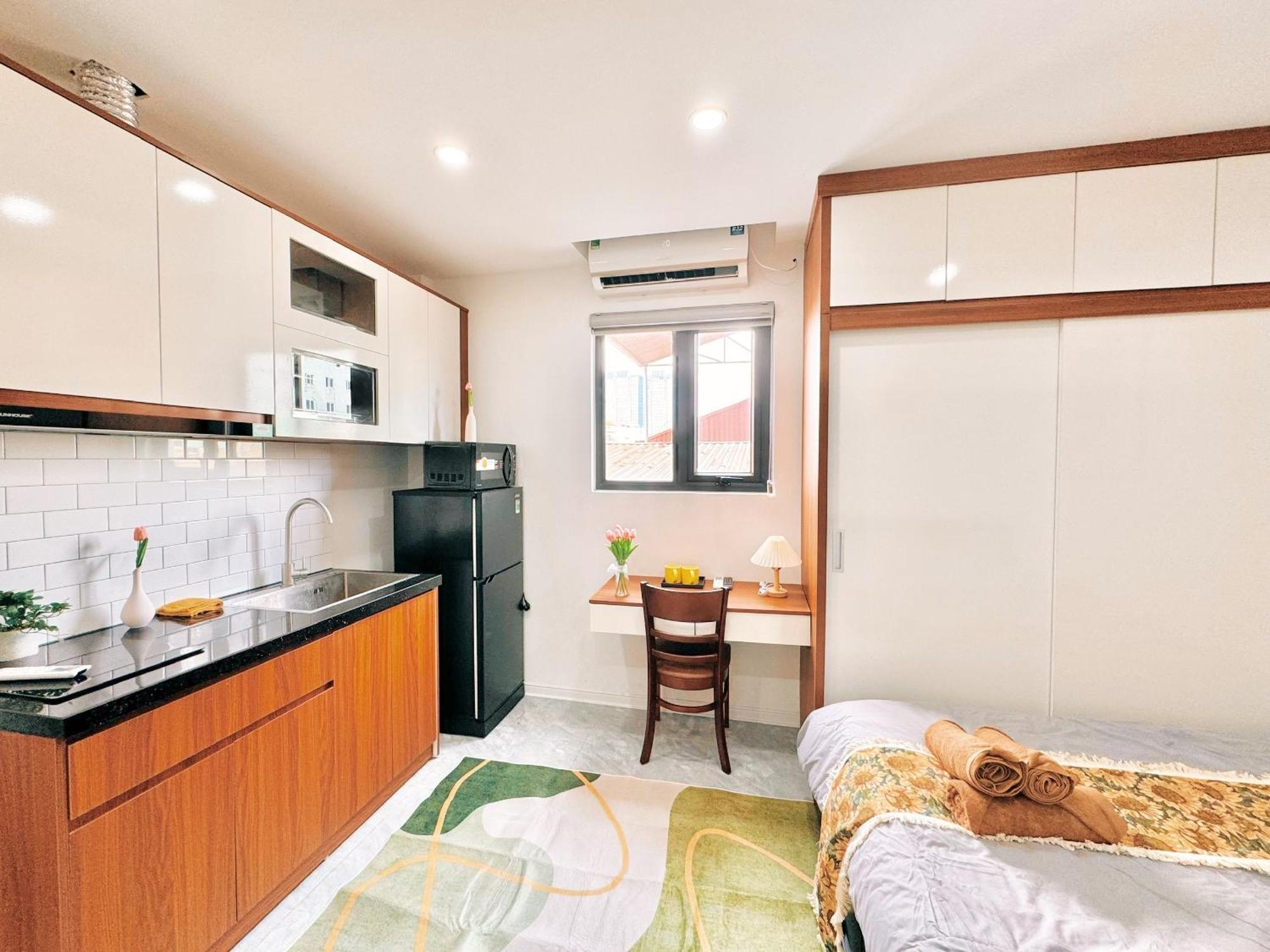Modern & Comfy Apartment Ханой Екстериор снимка