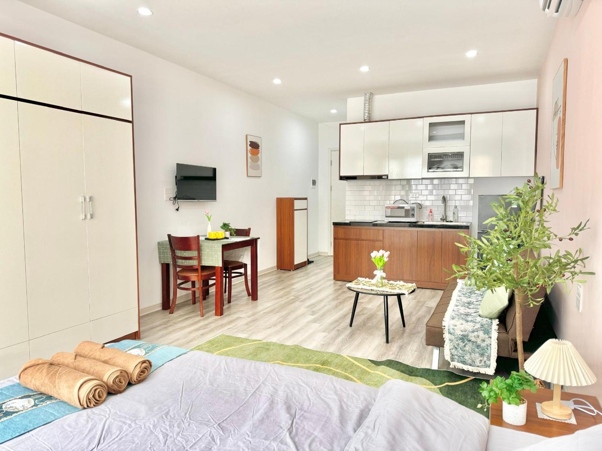 Modern & Comfy Apartment Ханой Екстериор снимка